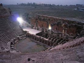 photo: le théâtre d'Héliopolis